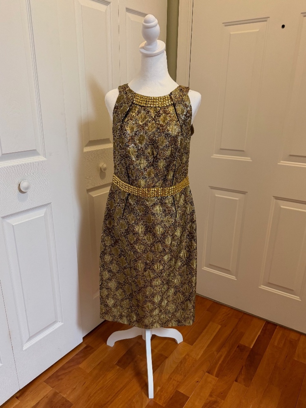 CARMEN MARC VALVO GOLD METALLIC BEADED MIDI COCKTAIL DRESS SIZE 12 LIKE NEW!